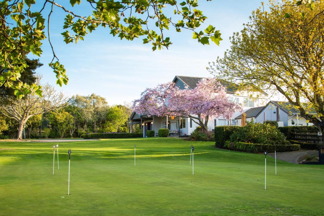Maxwell'S Golf Retreat Villa Bombay Екстериор снимка