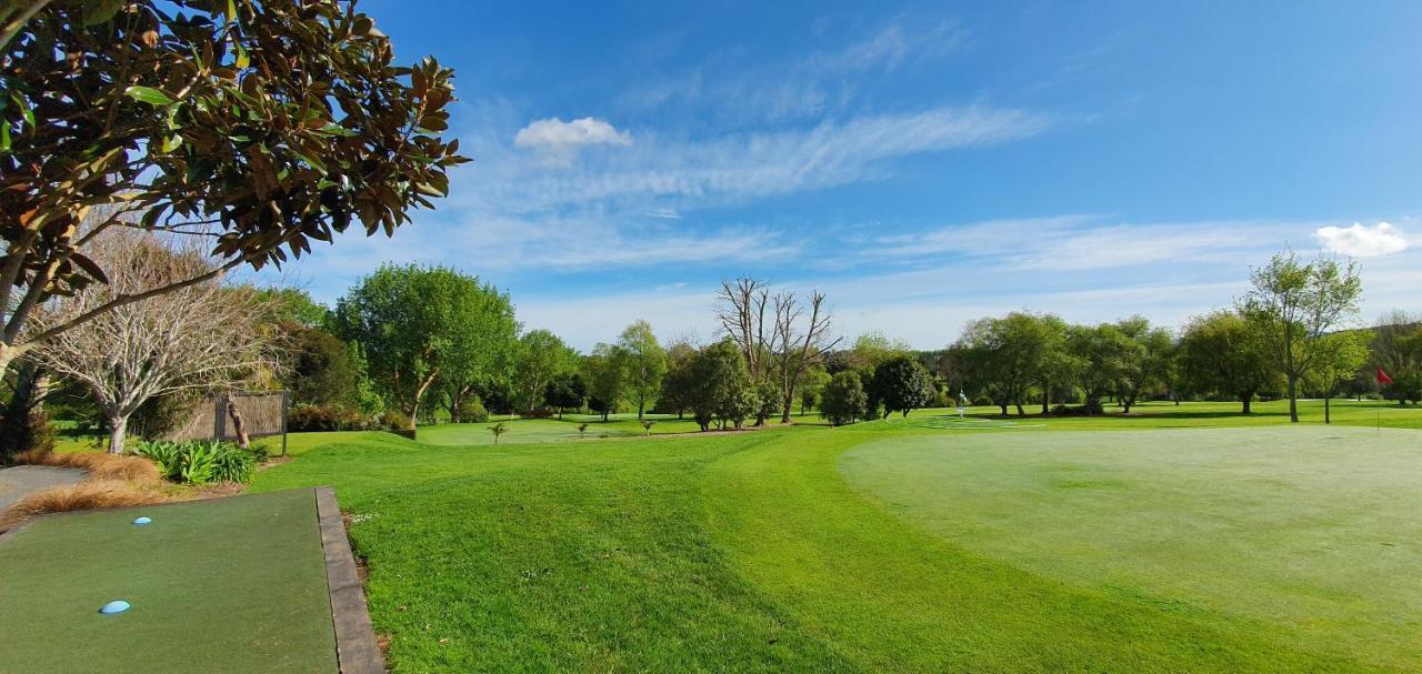 Maxwell'S Golf Retreat Villa Bombay Екстериор снимка