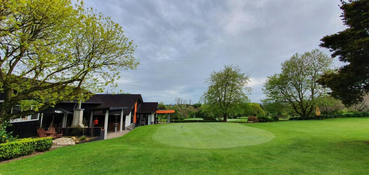 Maxwell'S Golf Retreat Villa Bombay Екстериор снимка