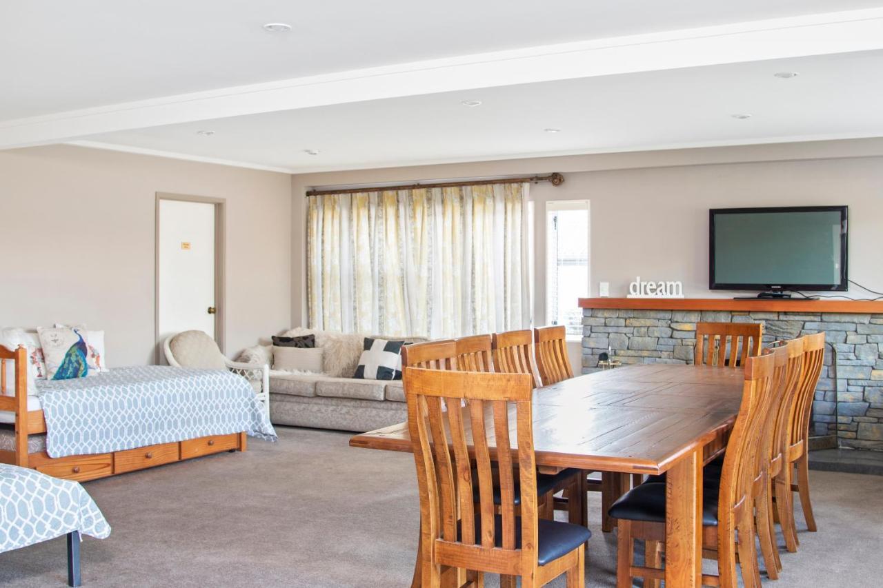 Maxwell'S Golf Retreat Villa Bombay Екстериор снимка